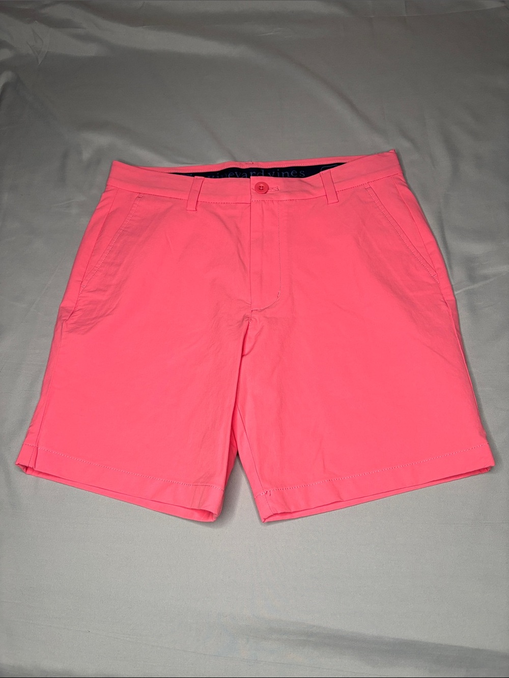 Men’s Vineyard Vines Coral Pink Performance Shorts Size 30